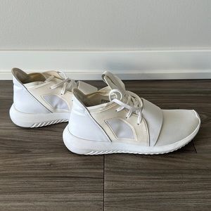 Adidas White High-top shoes